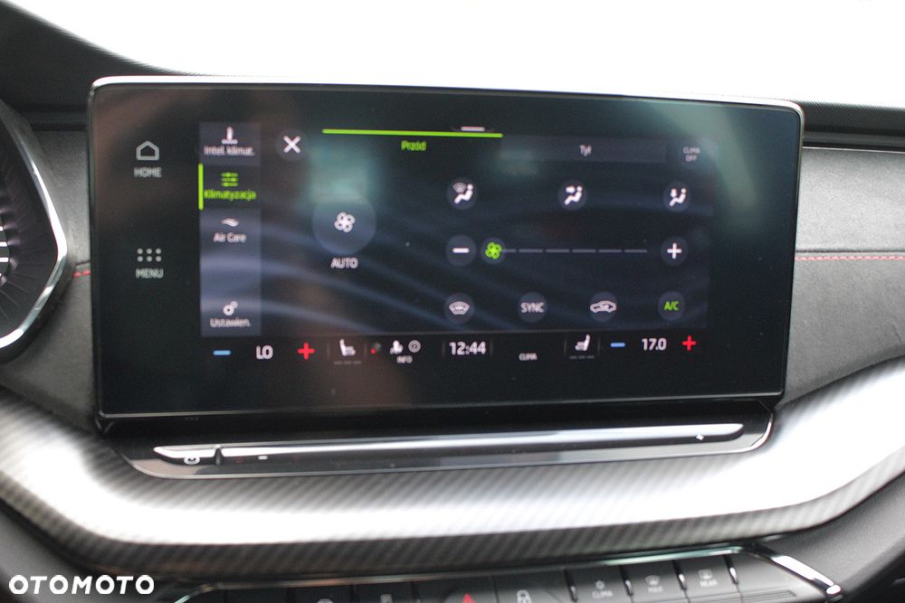 Skoda Octavia 2.0 TDI DSG RS - 27