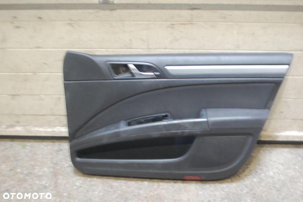 BOCZEK TAPICERKA DRZWI PRAWY PRZÓD PRZEDNIA RPAWA 3T1807012 SKODA SUPERB II - 1