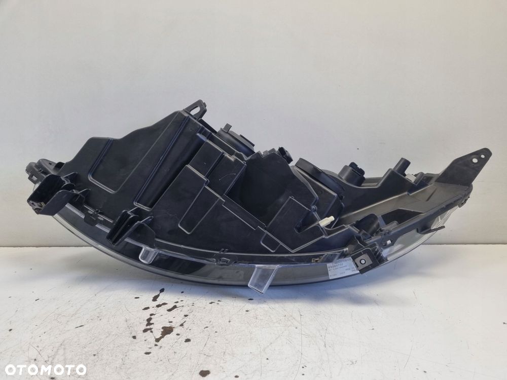 LAMPA PRAWA Renault Scenic III 13-16r LIFT PRZEDNIA PRAWY PRZÓD - 6