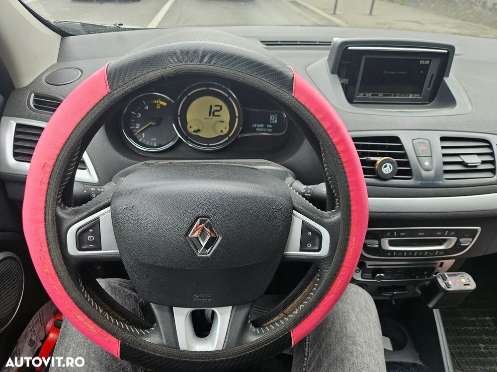 Renault Megane 1.5 dCi EDC Olympic - 4