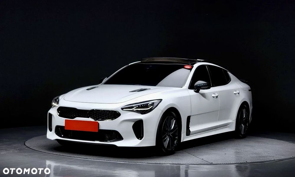Kia Stinger 3.3 T-GDI AWD GT - 2