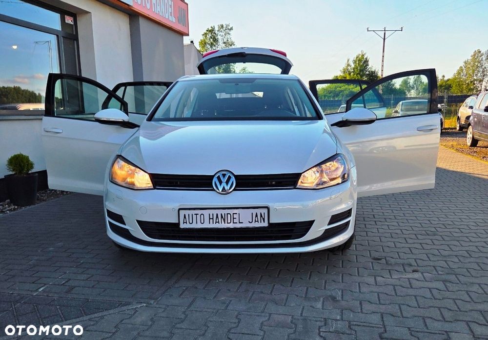 Volkswagen Golf - 27