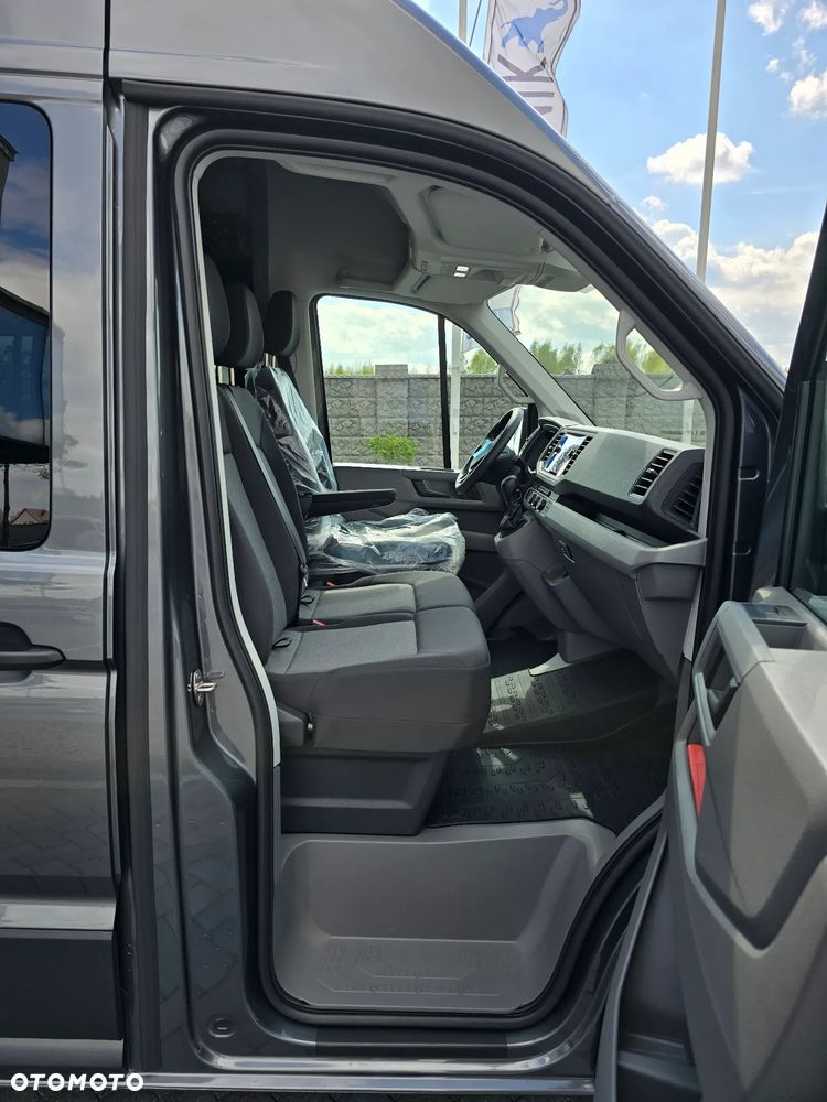 Volkswagen CRAFTER 4 MOTION AUTOMAT-8 Bie Długi 7-OSOBOWY BOGATA OPCJA WYPOSAŻENIA NAVI KAMERA COFANIA FUL LED LAKIER METALIZOWANY SALON PL STAN NOWY - 24