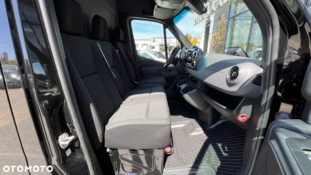 Mercedes-Benz Sprinter 319 CDI - 14