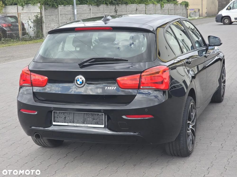 BMW Seria 1 116i - 6