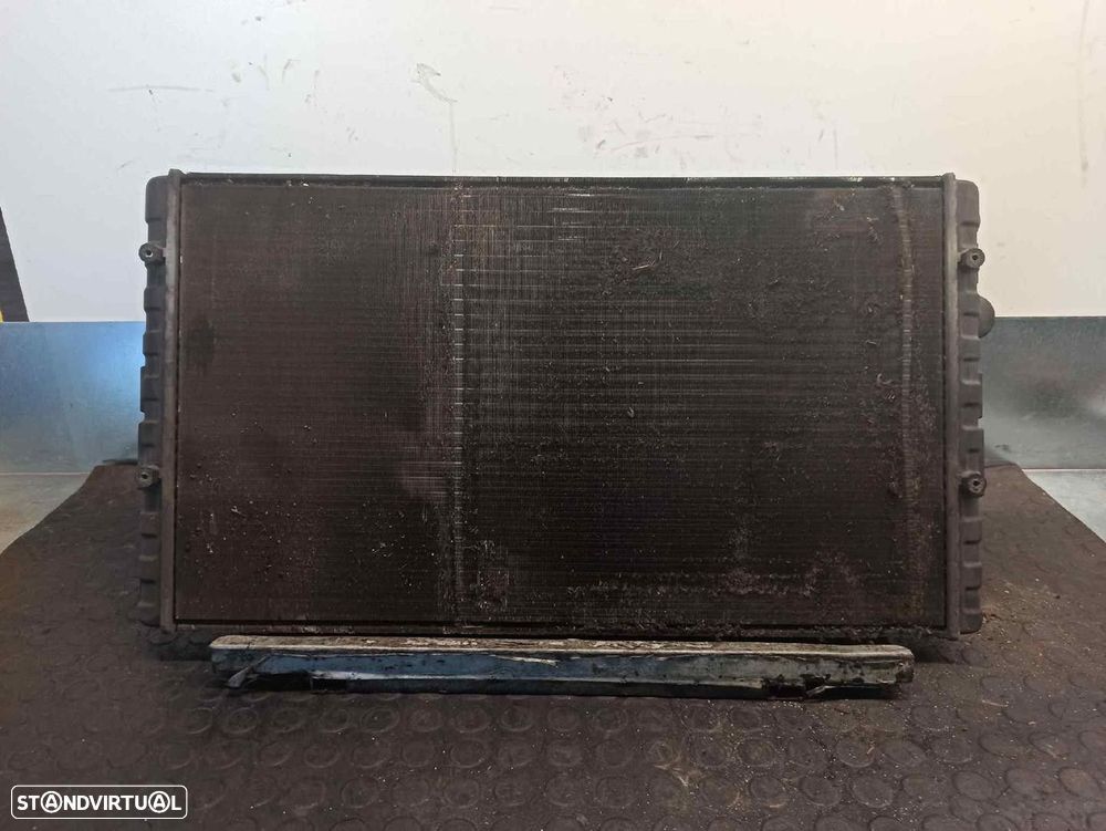 RADIADOR AGUA VOLKSWAGEN POLO 2001 - 1