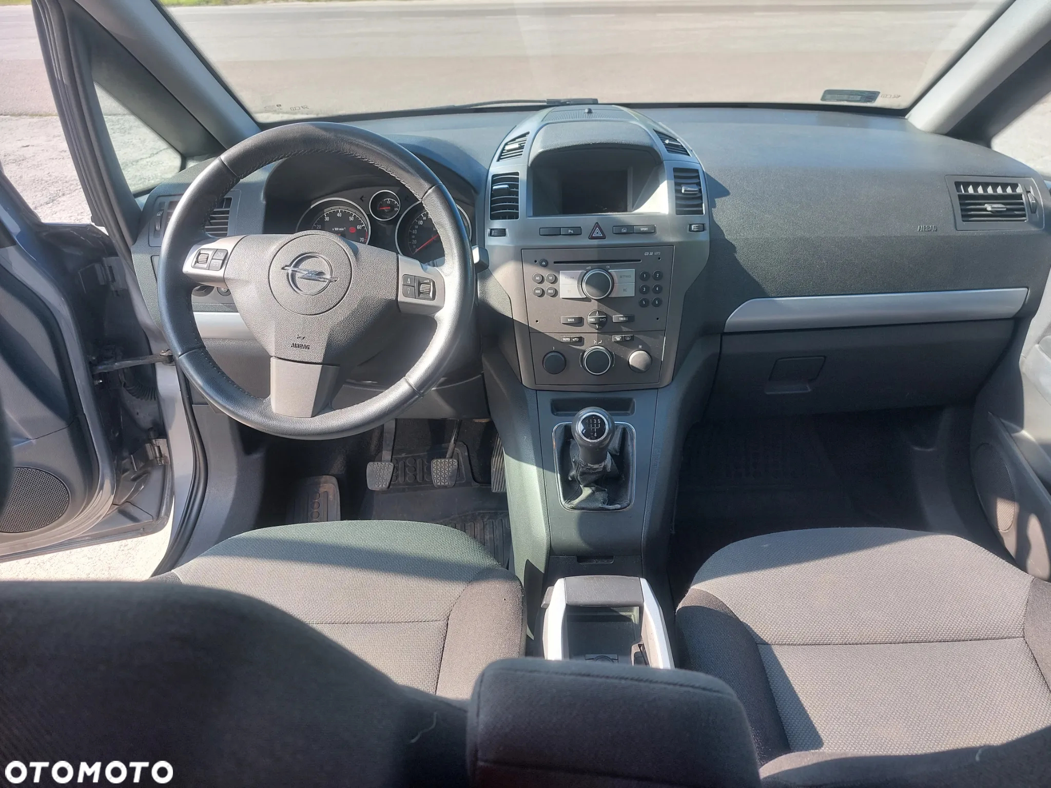 Opel Zafira 1.8 - 10