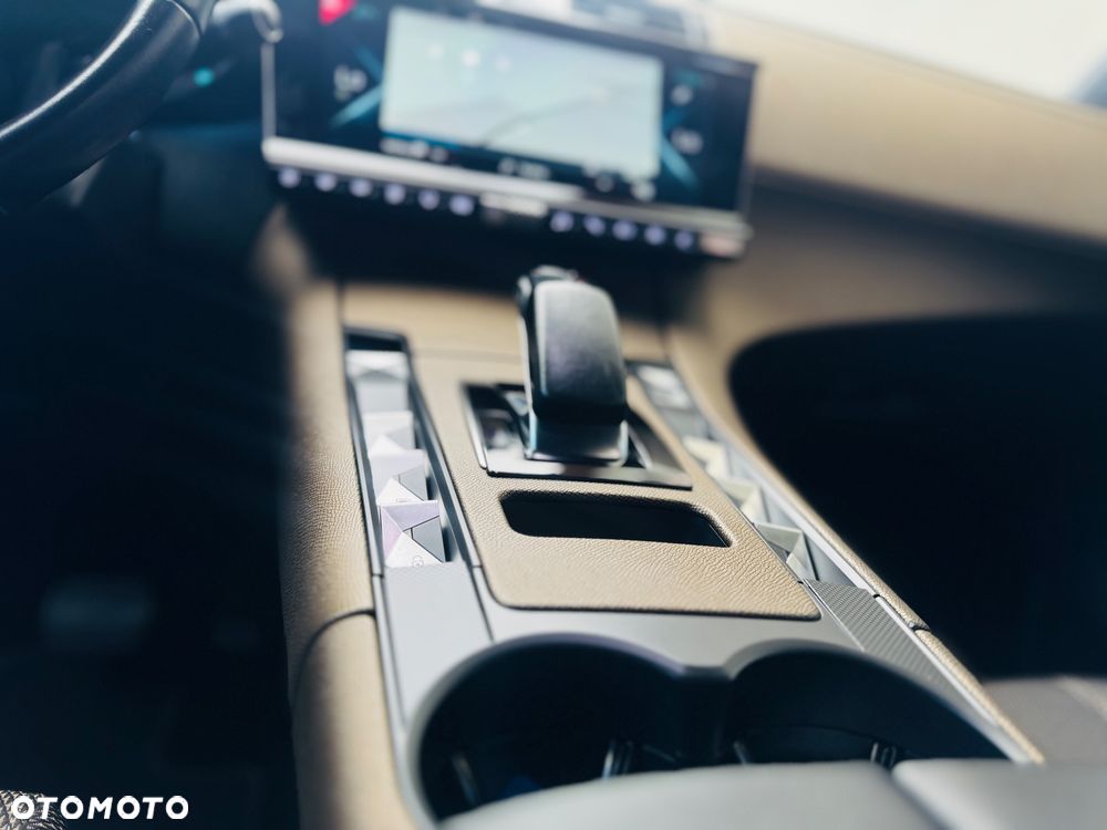 DS Automobiles DS 7 Crossback 1.6 E-Tense Bastille + - 17