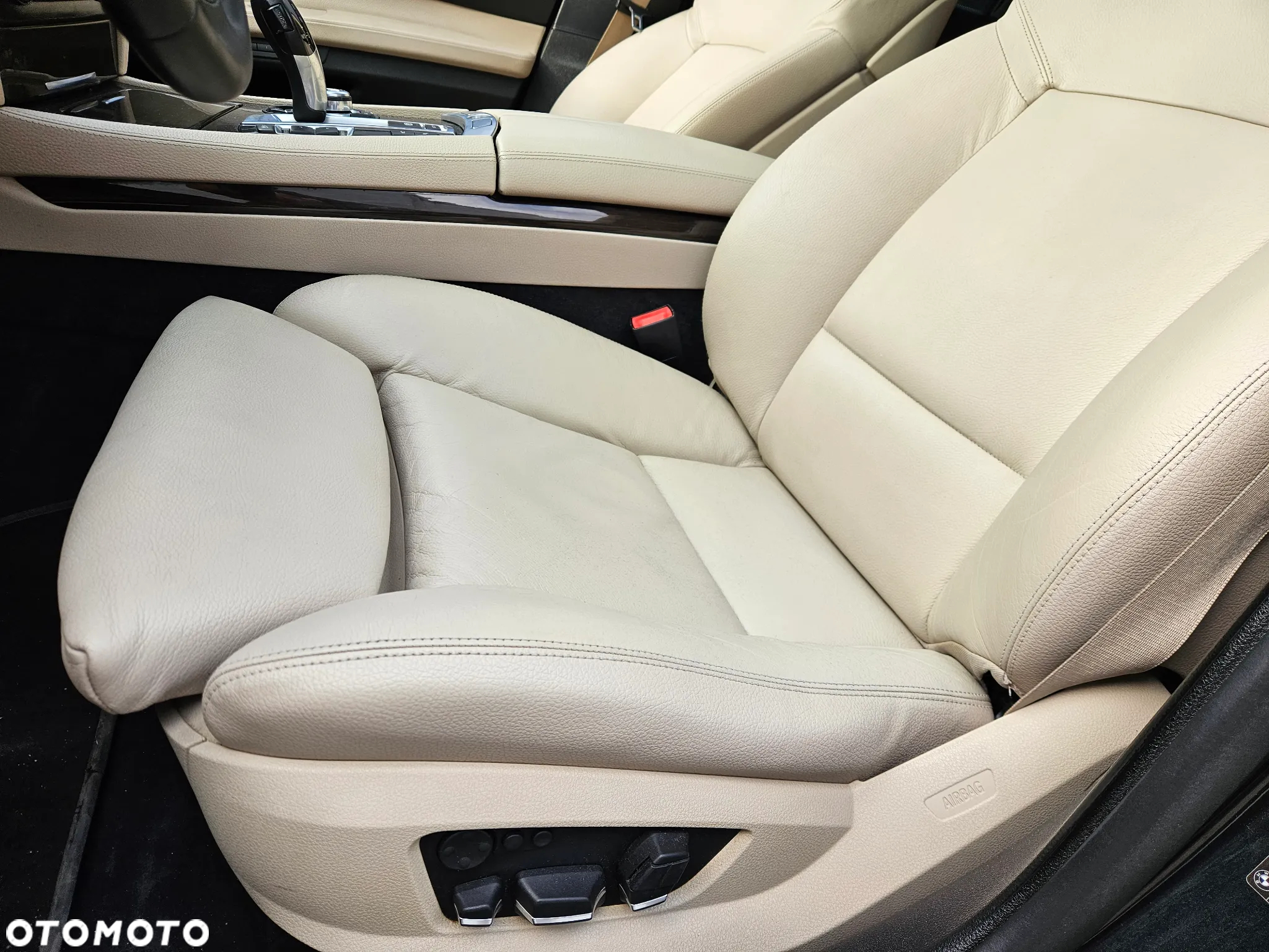 BMW Seria 7 730d - 29