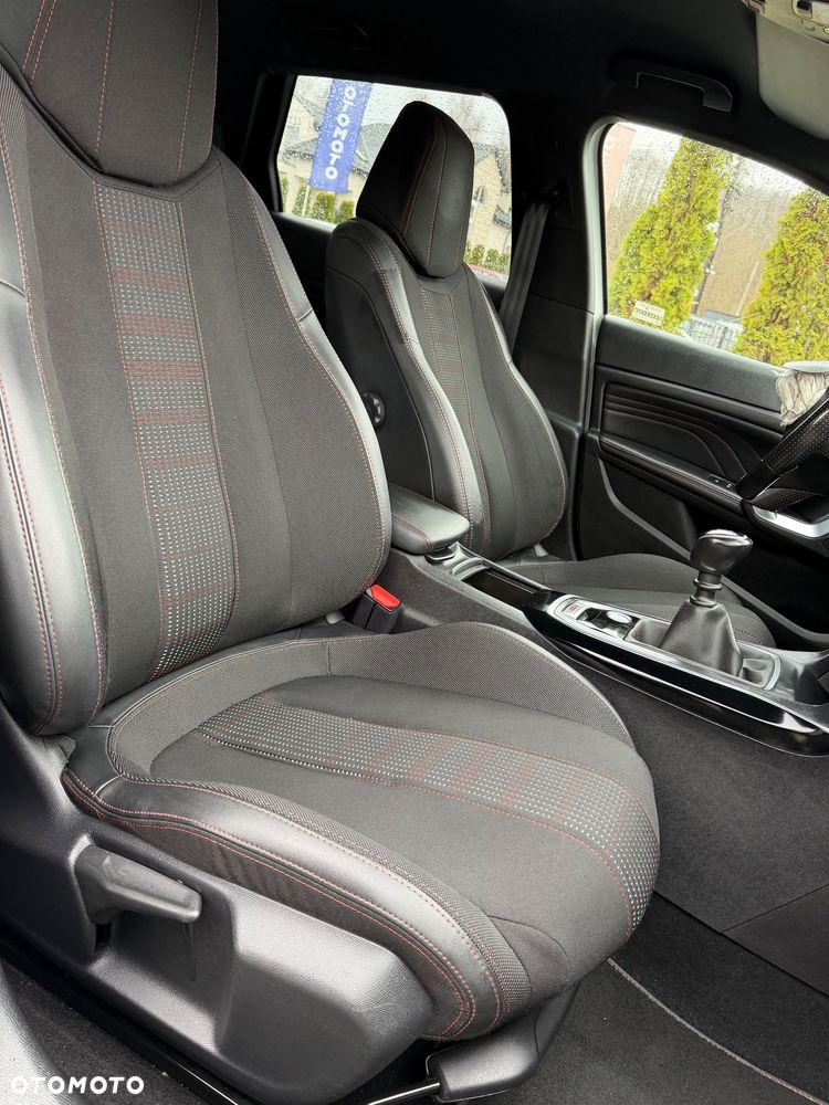 Peugeot 308 - 18