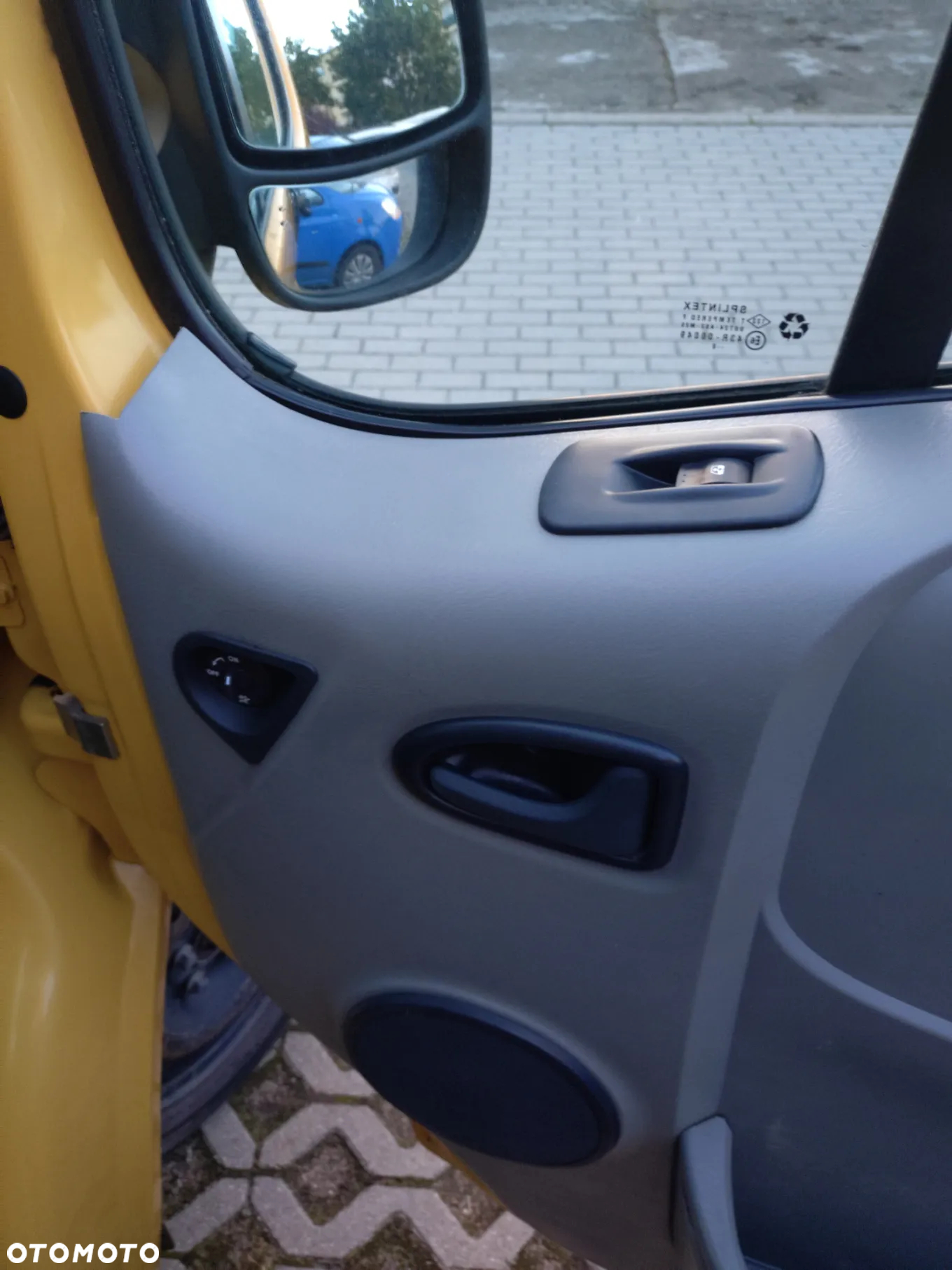 Opel Vivaro - 21