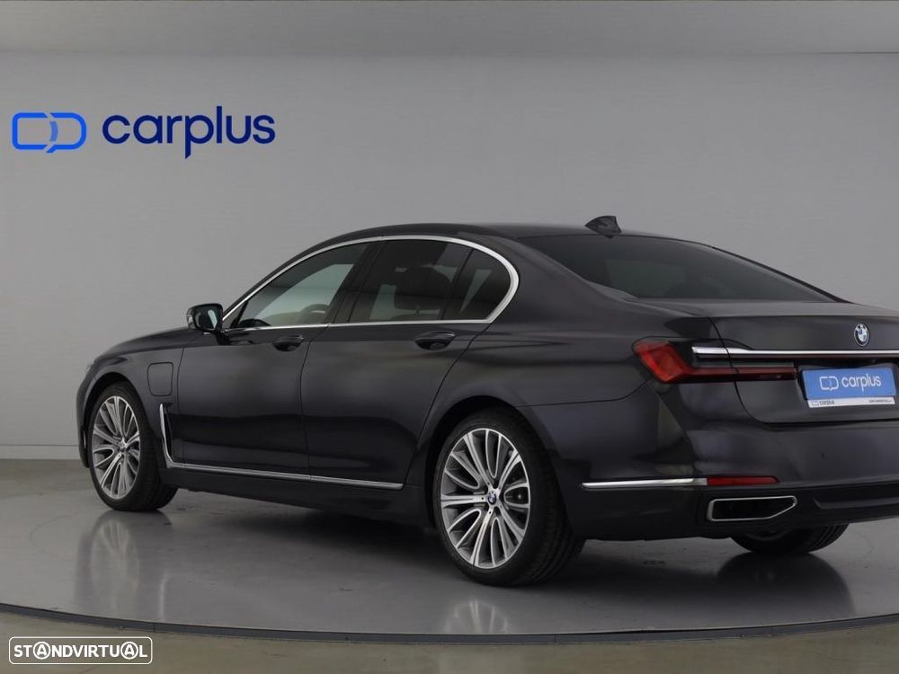 BMW 745 e iPerformance Pack M Auto - 5