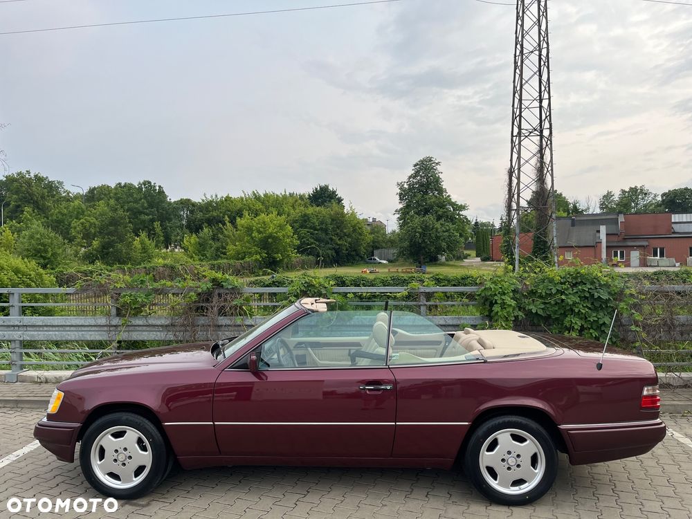 Mercedes-Benz Klasa E - 9