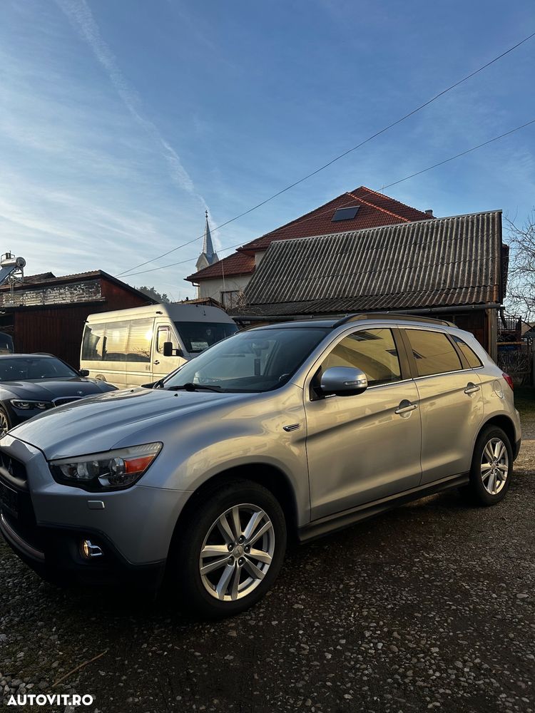 Mitsubishi ASX 1.8 DI-D 4WD Instyle - 1