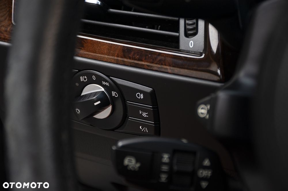 BMW Seria 5 525i xDrive Edition Exclusive - 36