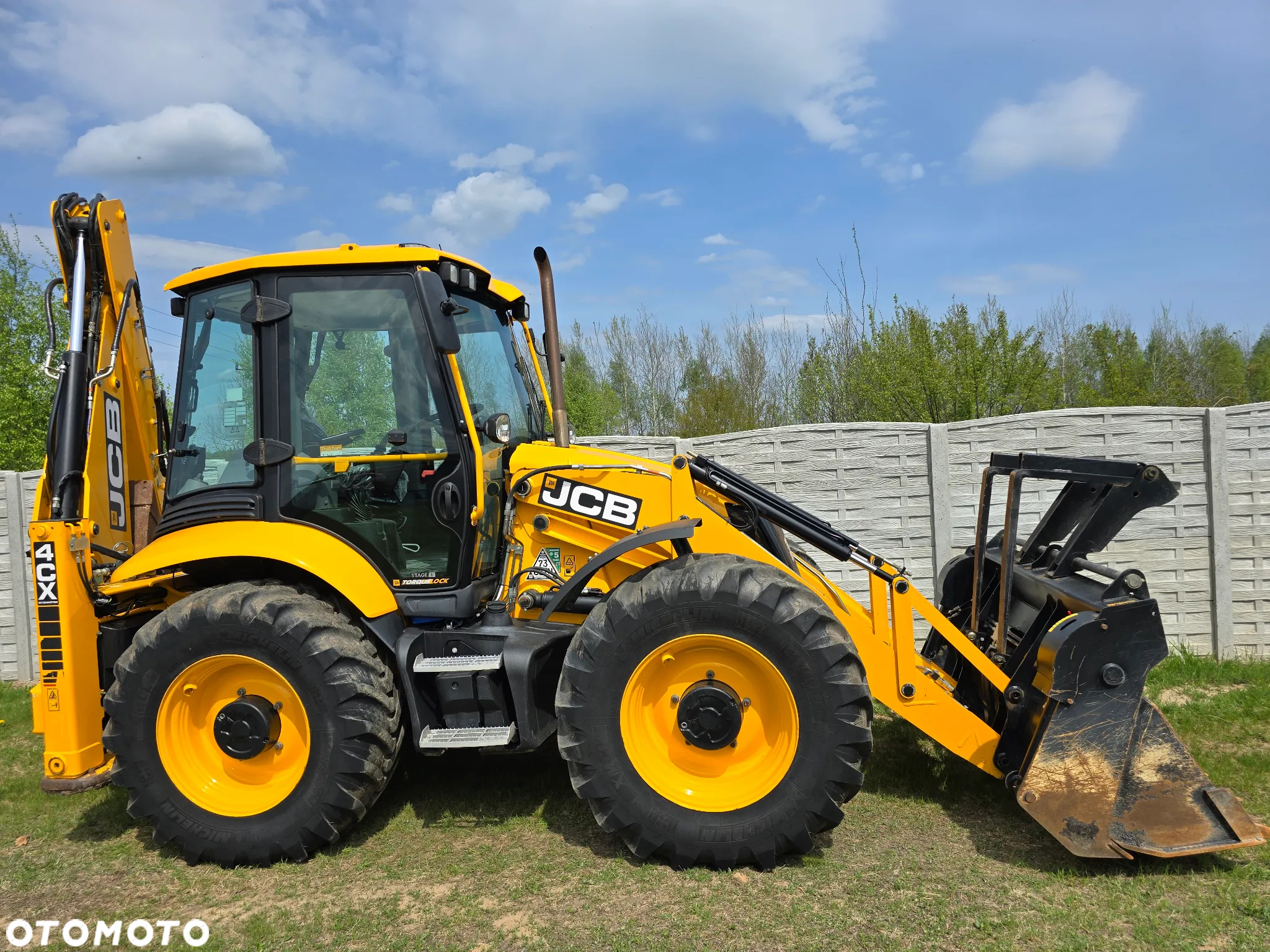 JCB - 19