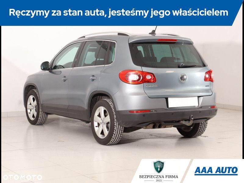Volkswagen Tiguan - 5