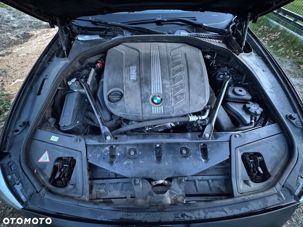 BMW Seria 5 530d xDrive - 13