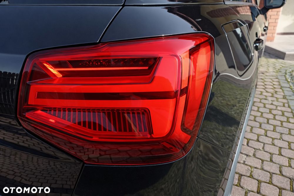 Audi Q2 35 TDI S tronic sport - 14