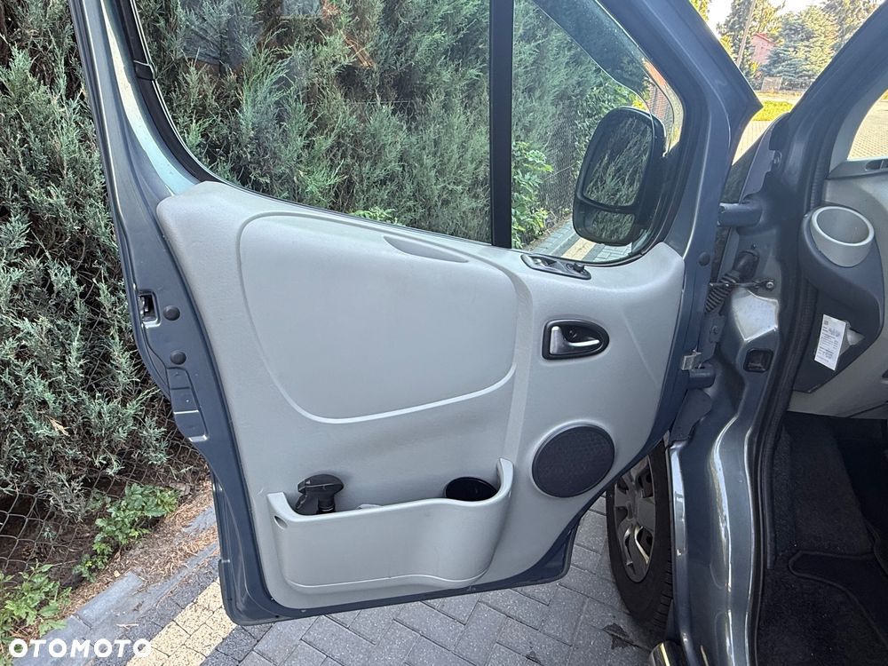 Renault Trafic - 19