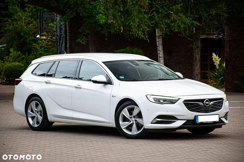 Opel Insignia 2.0 BiTurbo 4x4 Ultimate Exclusive - 3