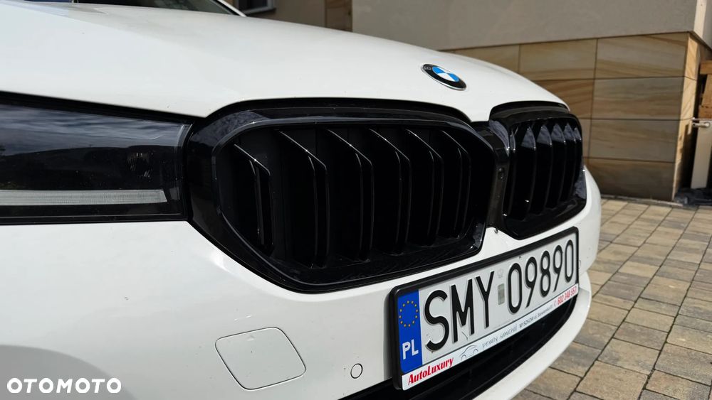 BMW Seria 5 520d Sport Line - 14