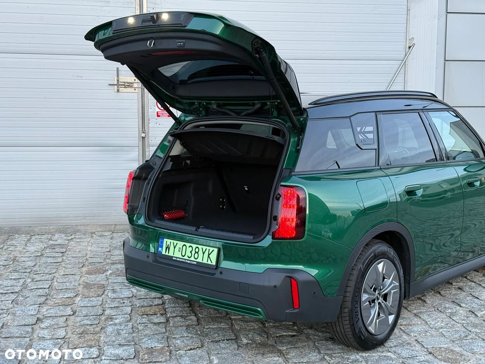 MINI Countryman SE ALL4 66.5kWh Linia Classic - 4