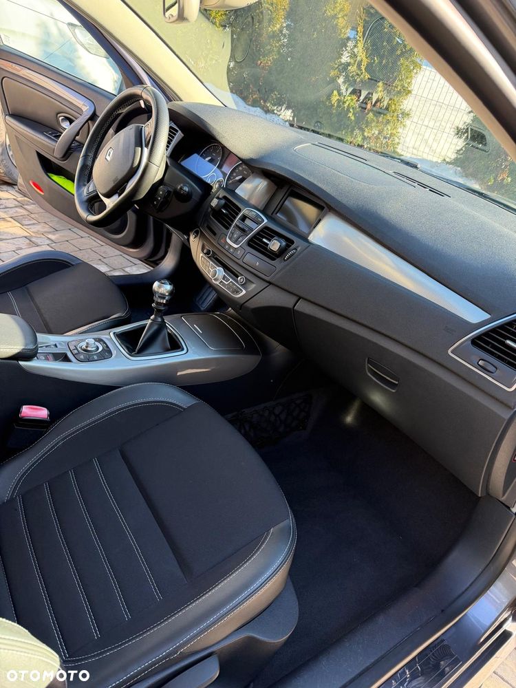 Renault Laguna 2.0 dCi Tech Run - 6