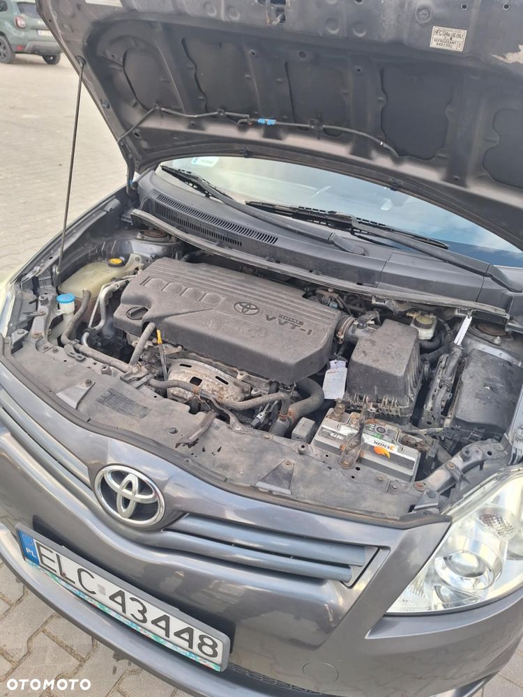 Toyota Auris 1.33 VVT-i - 9