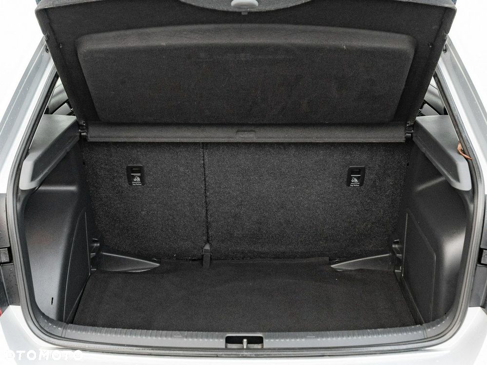 Skoda RAPID Spb 1.0 TSI Ambition - 29