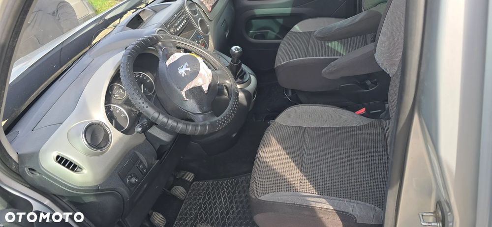 Peugeot Partner HDi FAP 115 Style - 23