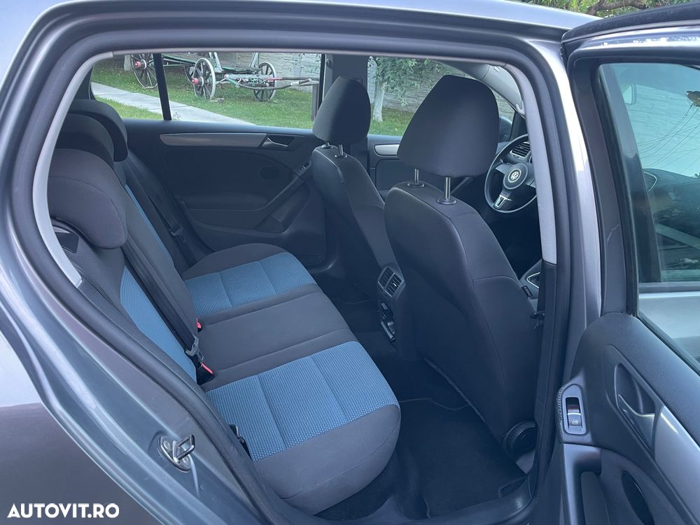 Volkswagen Golf - 16