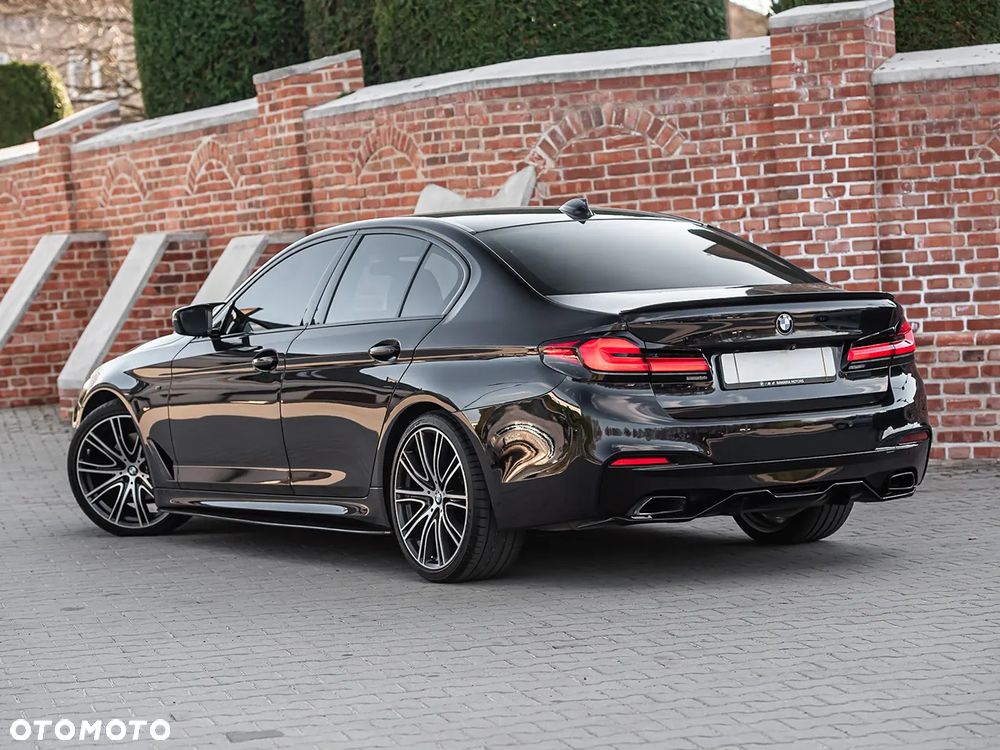 BMW Seria 5 520d M Sport Edition - 9