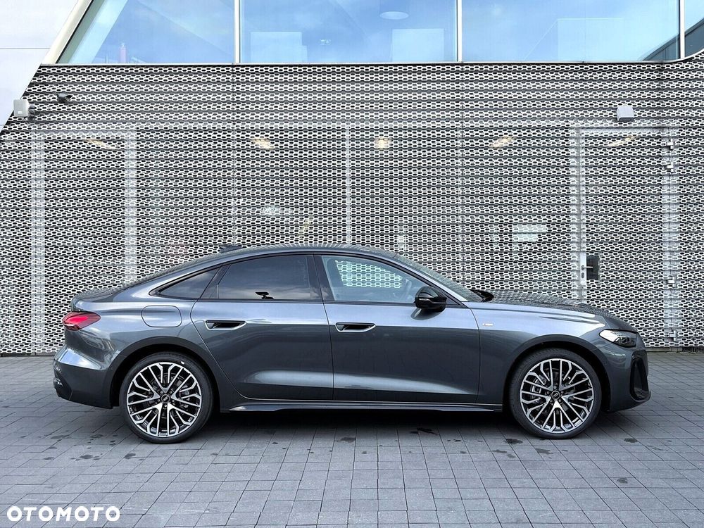 Audi A5 Limousine - 1