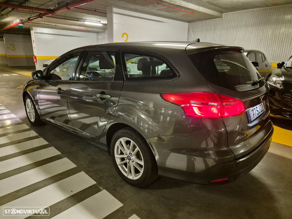 Ford Focus SW 1.5 TDCi EcoBlue Active - 43