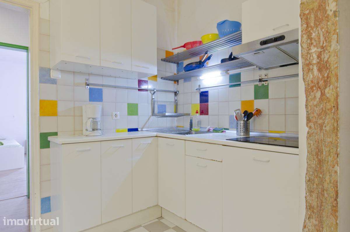 Quarto - localizado em Intendente Lisbon - Grande imagem: 4/16