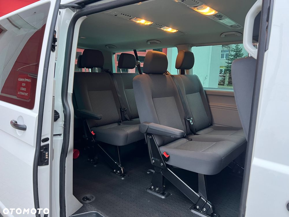 Volkswagen Caravelle - 16