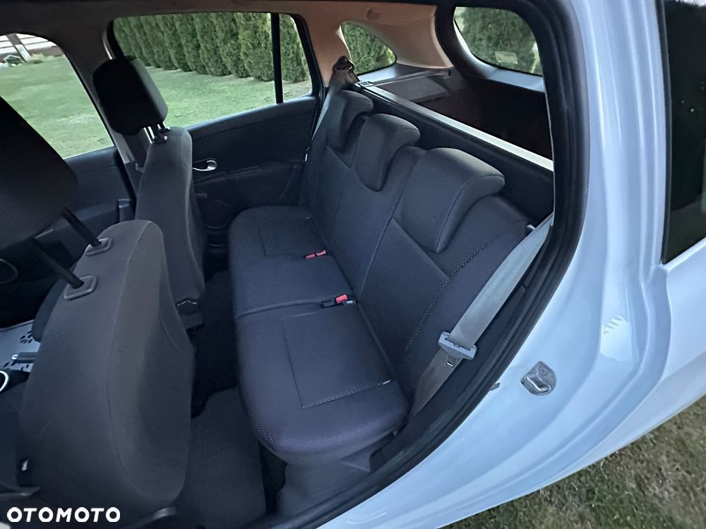 Renault Clio - 13