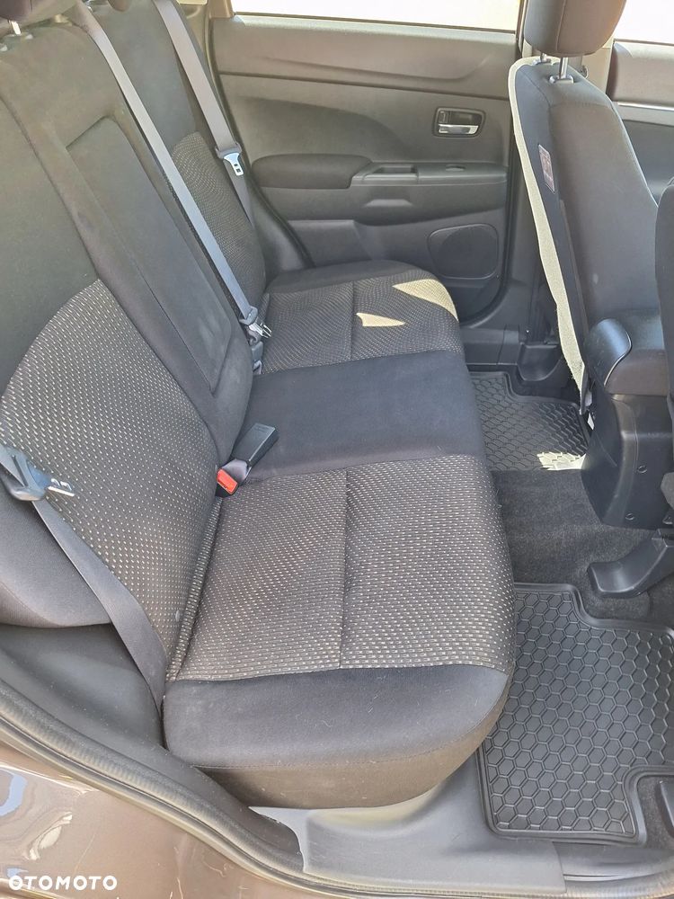 Mitsubishi ASX 1.6 DI-D 2WD Plus - 11