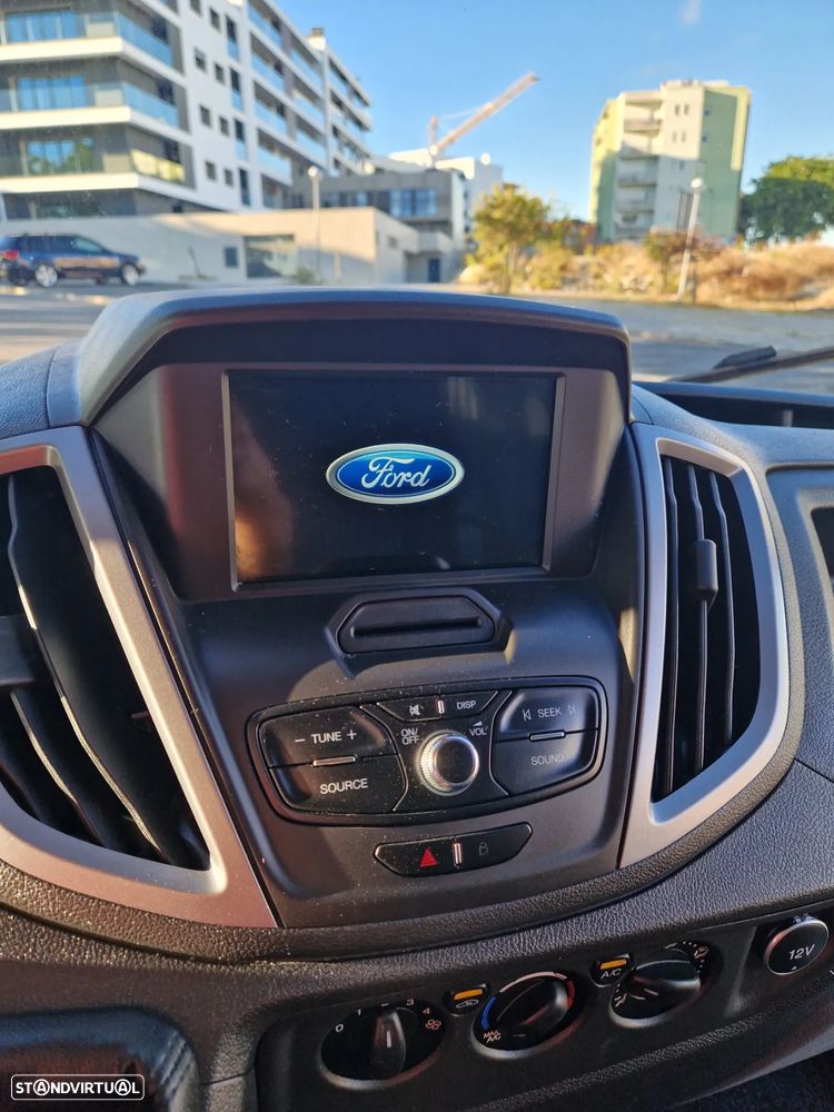 Ford Transit - 12