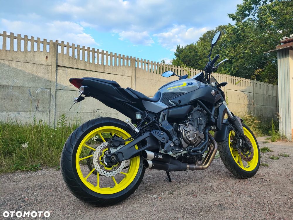 Yamaha MT - 2