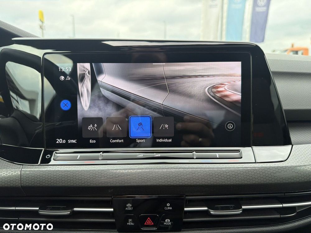 Volkswagen Golf - 23
