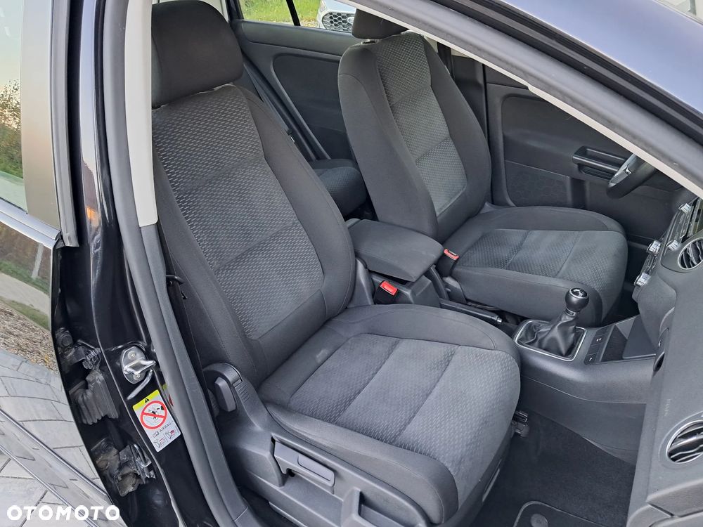 Volkswagen Golf Plus - 9