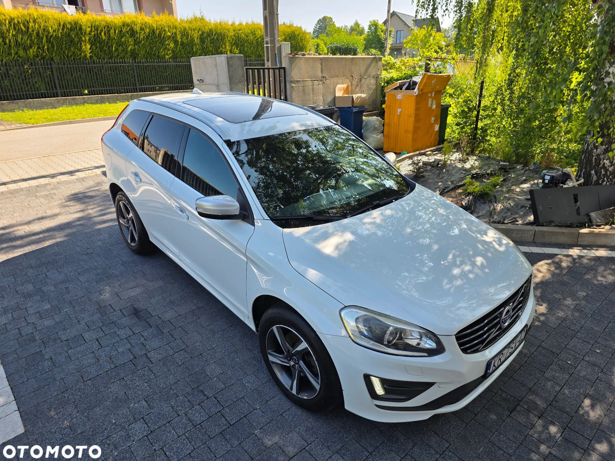 Volvo XC 60 D4 R-Design - 1