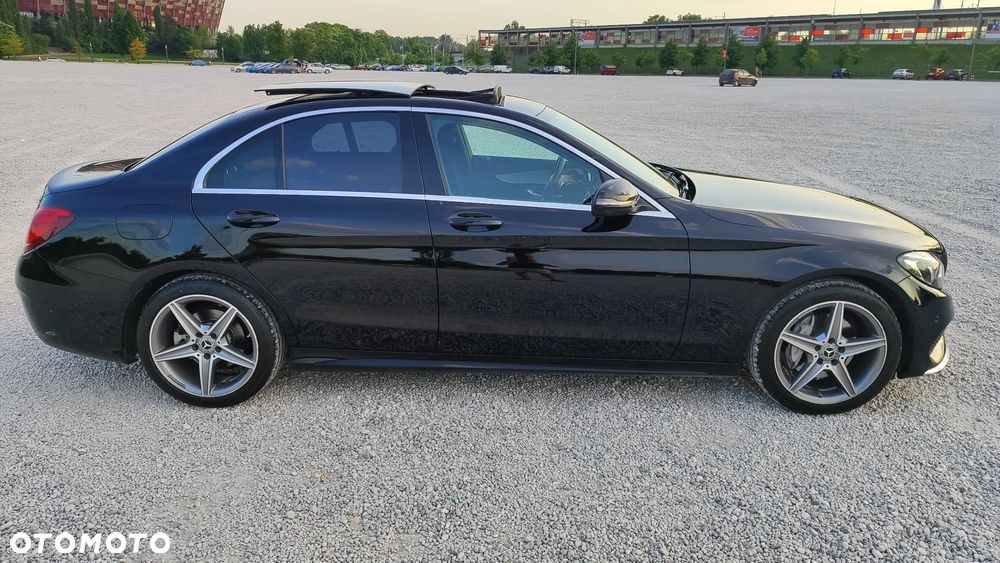 Mercedes-Benz Klasa C 200 4-Matic 9G-TRONIC - 12