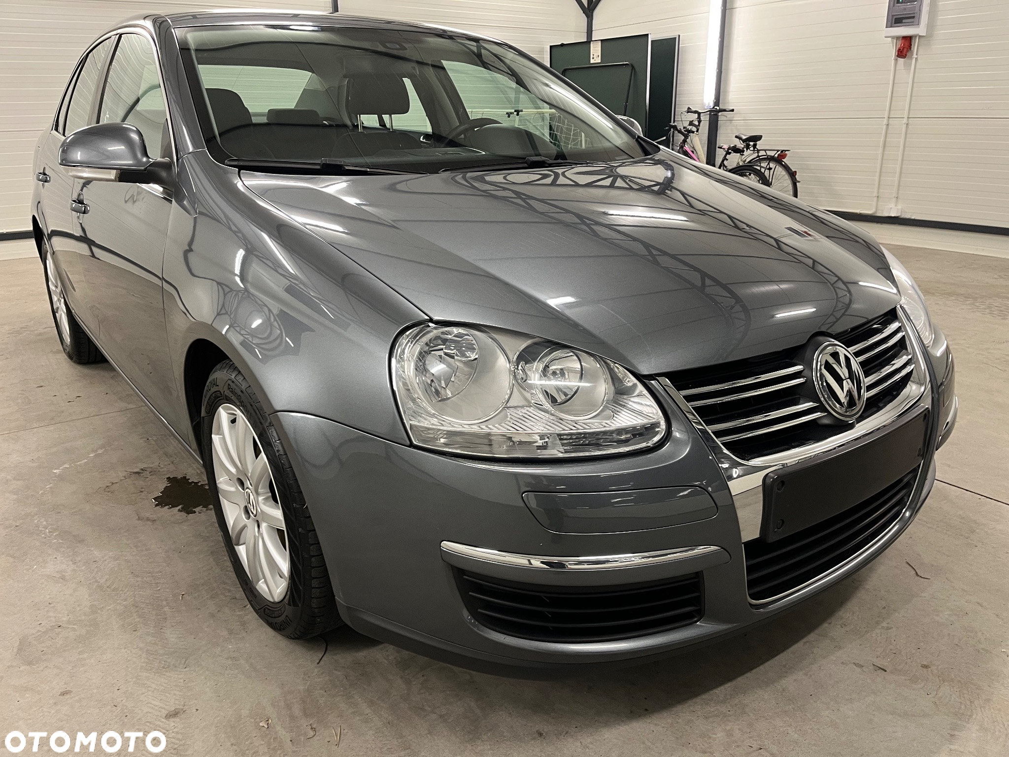 Volkswagen Jetta 1.9 TDI Comfortline - 22