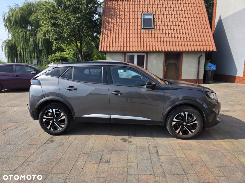 Peugeot 2008 BlueHDi 130 Allure S&S EAT8 - 11