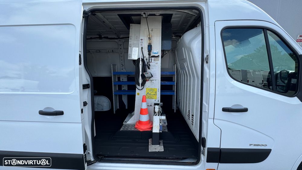 Renault Master 2.3 dCi C/ Cesto Elevatório - 2