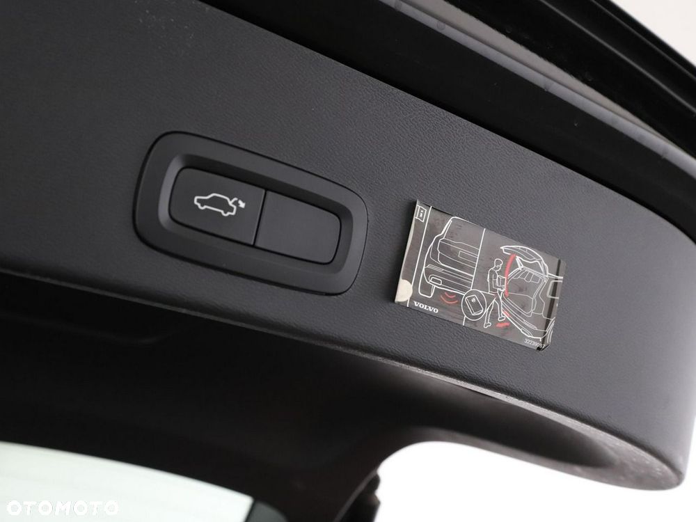 Volvo XC 40 T4 Momentum - 39
