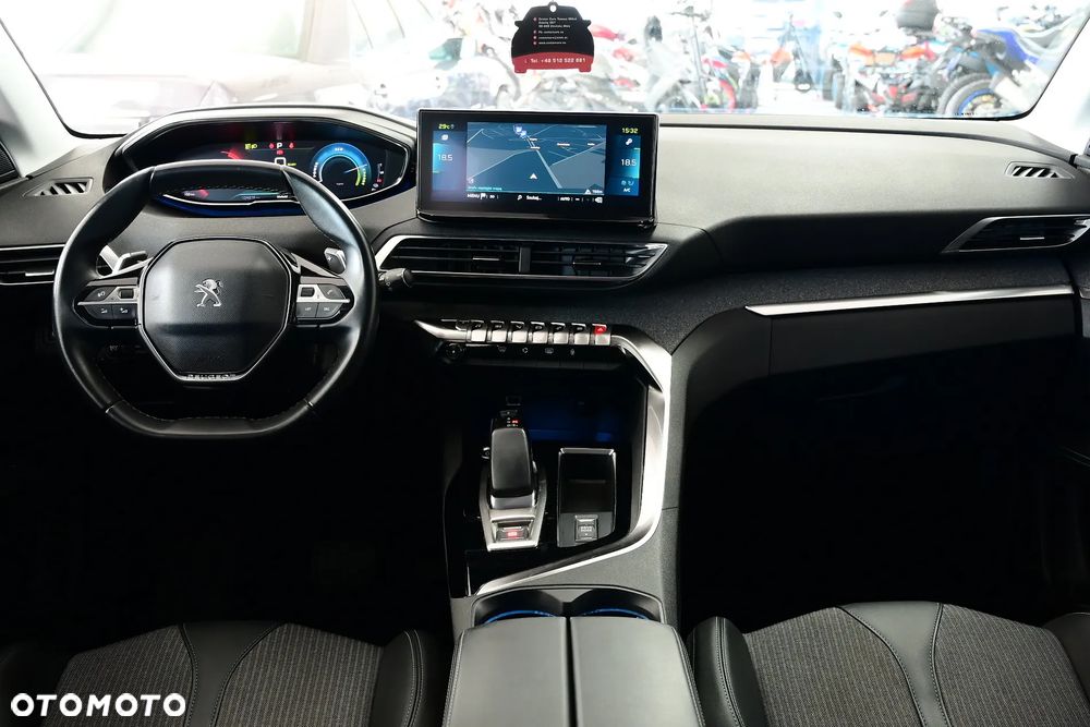 Peugeot 3008 1.6 PureTech Hybrid PHEV Allure S&S EAT8 - 21